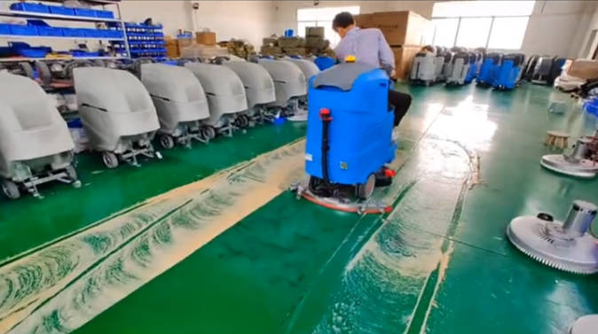 博尔塔拉2023年还在用人工的物业保洁不妨试试洗地机吧